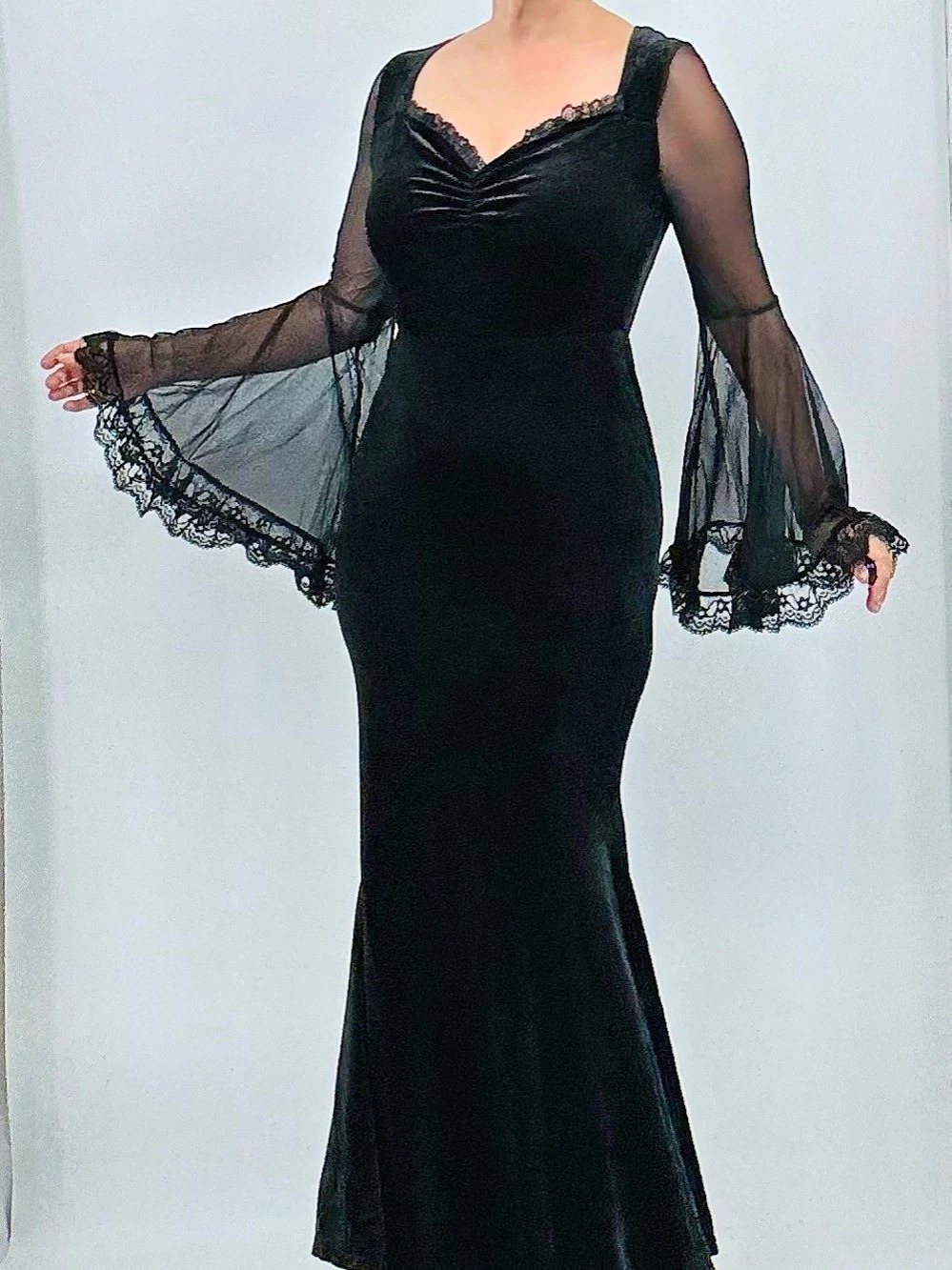 Vintage Y2K Whimsigoth Witchy Elvira Goth Black Velvet Lace Evening Gown Dress